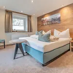 Pensionat Garni Oetztal & Aparts 3*