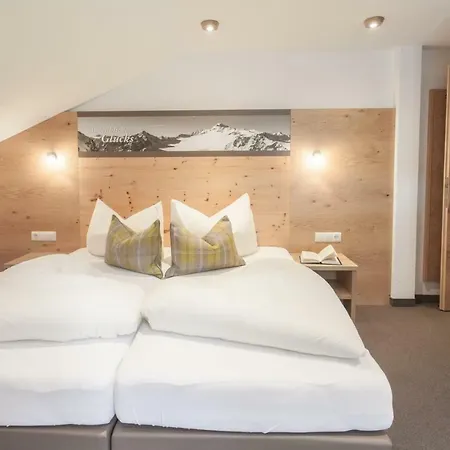 Garni Oetztal & Aparts 招待所 索尔登